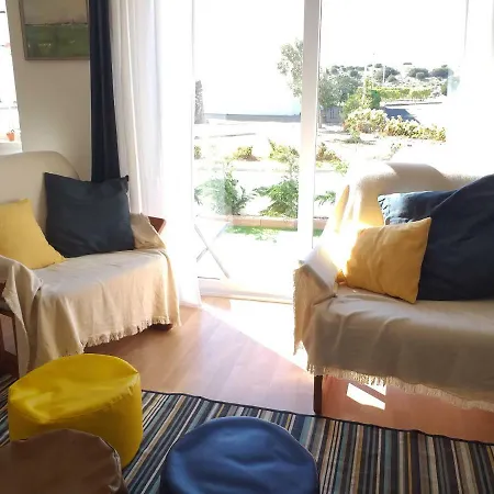 Delmar Surf House بيت ضيافة