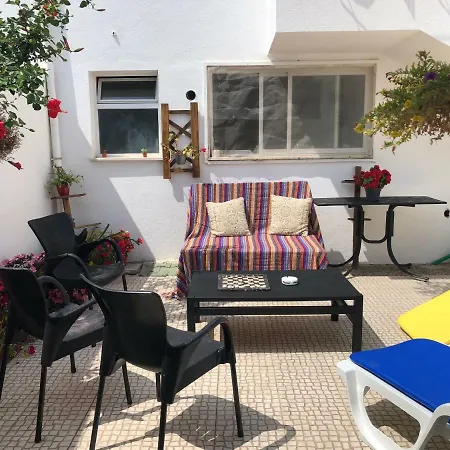 بيت ضيافة Delmar Surf House *